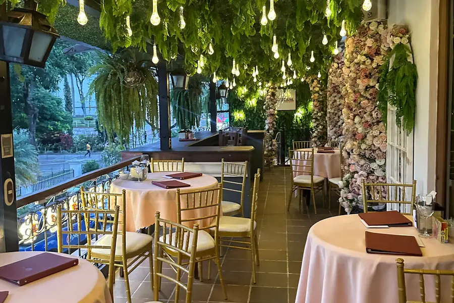 Salón de la cafetería Café Cascajal